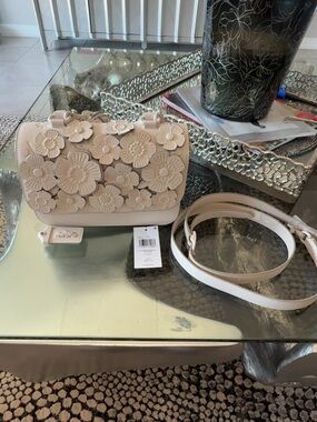 Coach tea rose top handle rogue in chalk with silver hardware